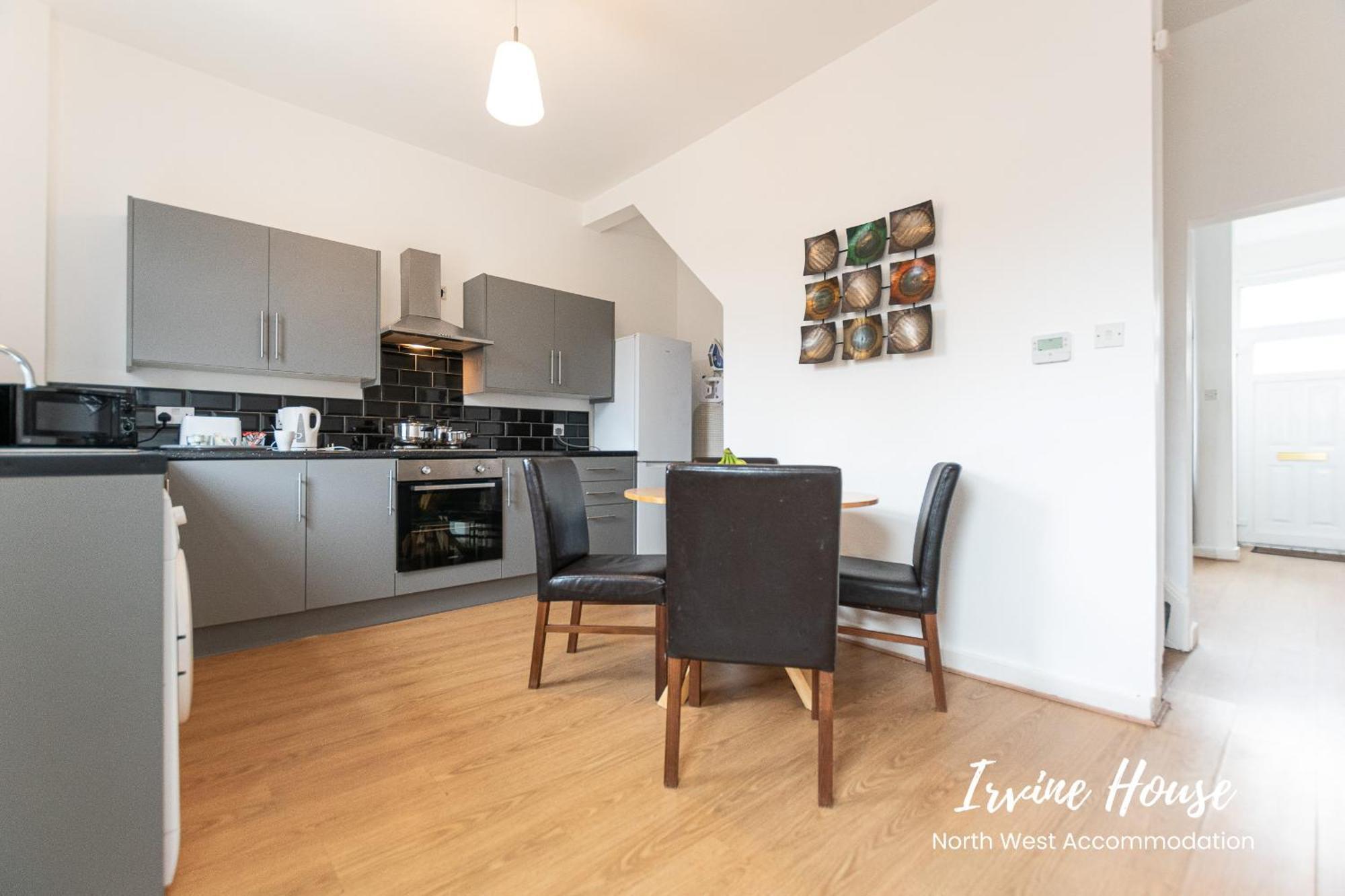 Irvine Contractor Accommodation Leigh  Bagian luar foto