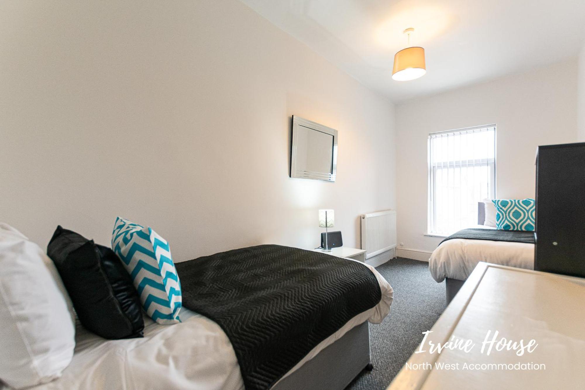 Irvine Contractor Accommodation Leigh  Bagian luar foto