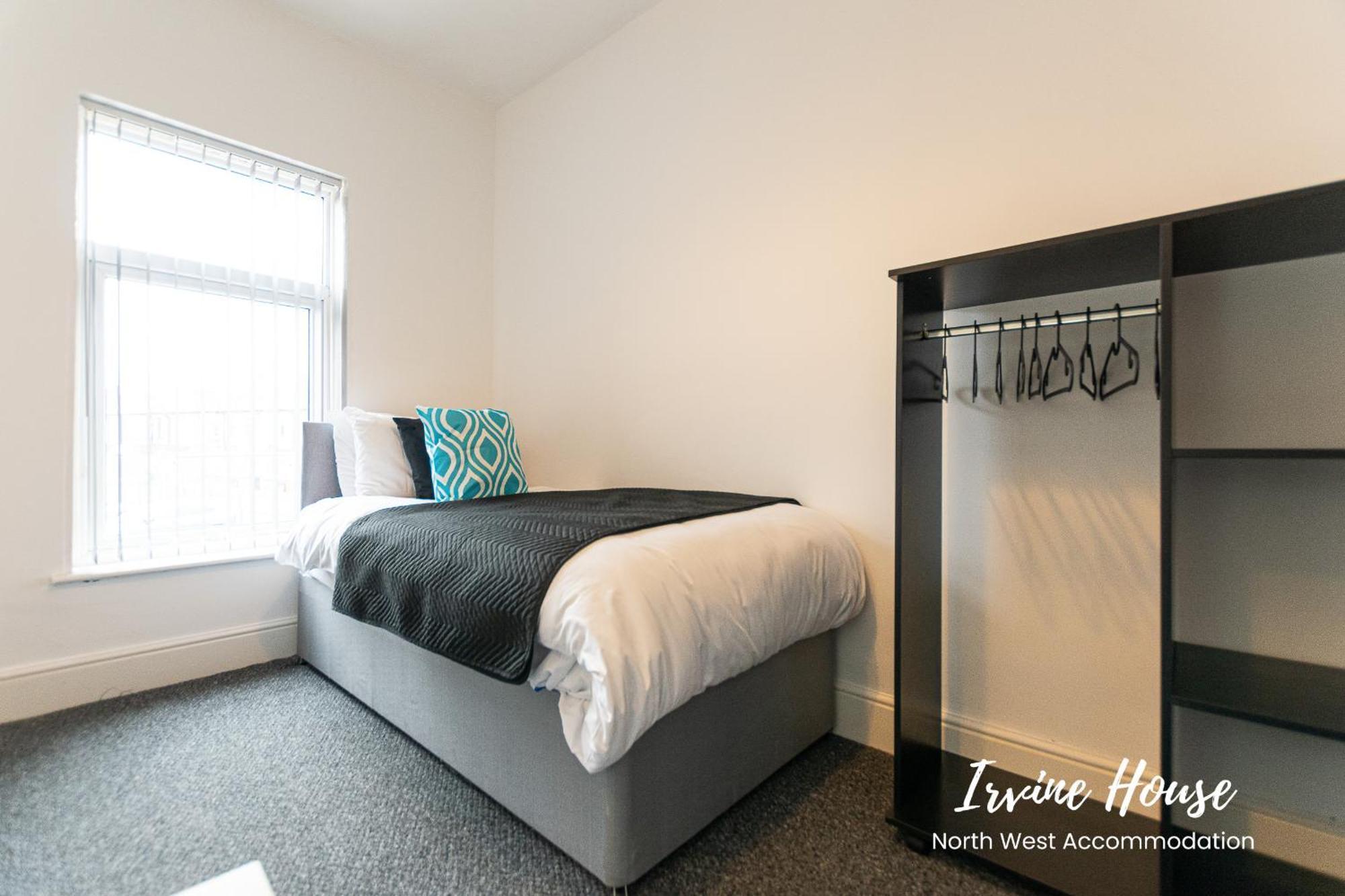 Irvine Contractor Accommodation Leigh  Bagian luar foto