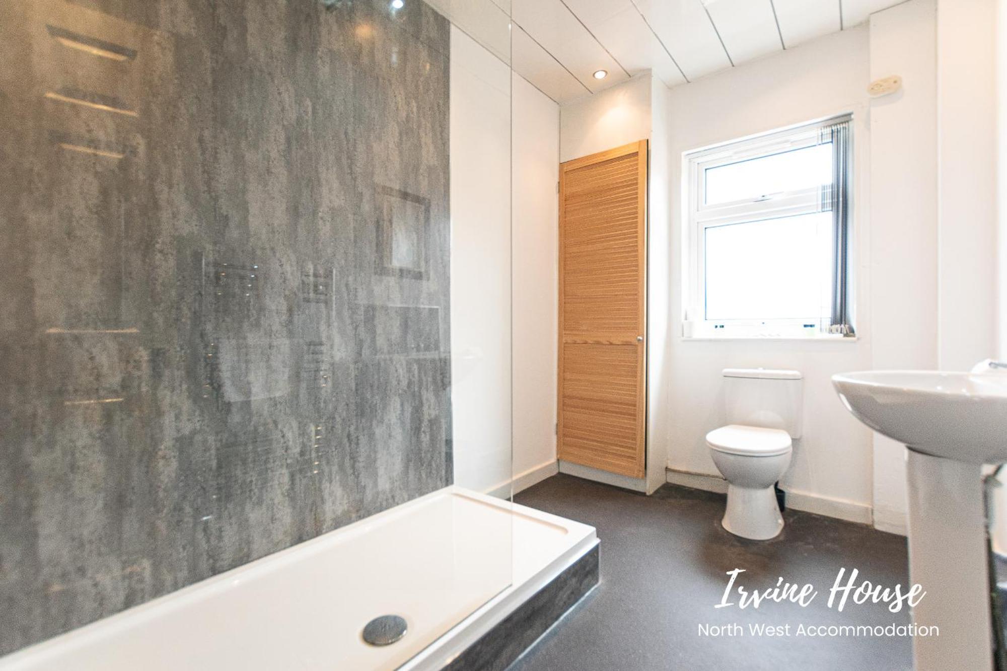Irvine Contractor Accommodation Leigh  Bagian luar foto